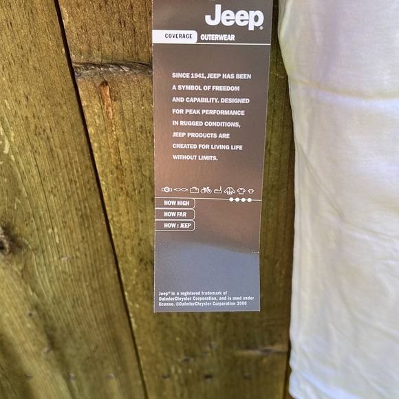 Women’s JEEP Tshirt Official Jeep off-road princess tee New with tags - Picture 6 of 7